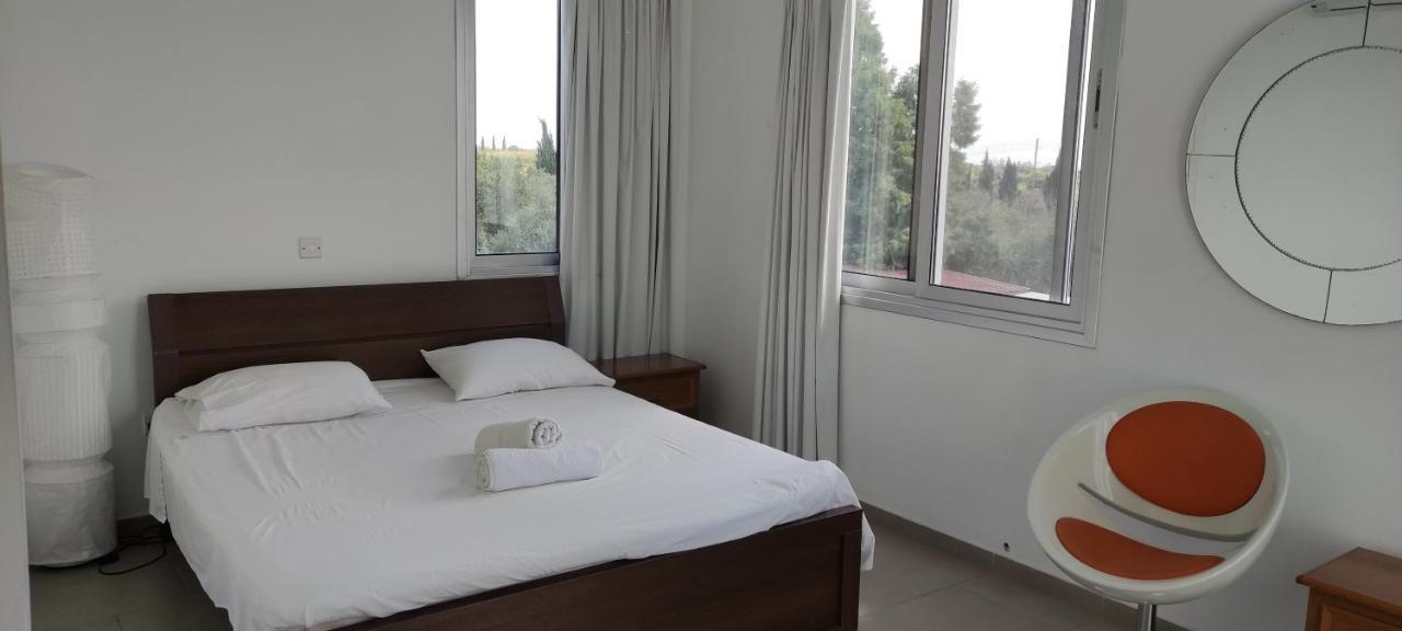Kiti Village Villa, Cyprus, Salt-Water Pool, 6 Bedrooms, Larnaca Екстер'єр фото