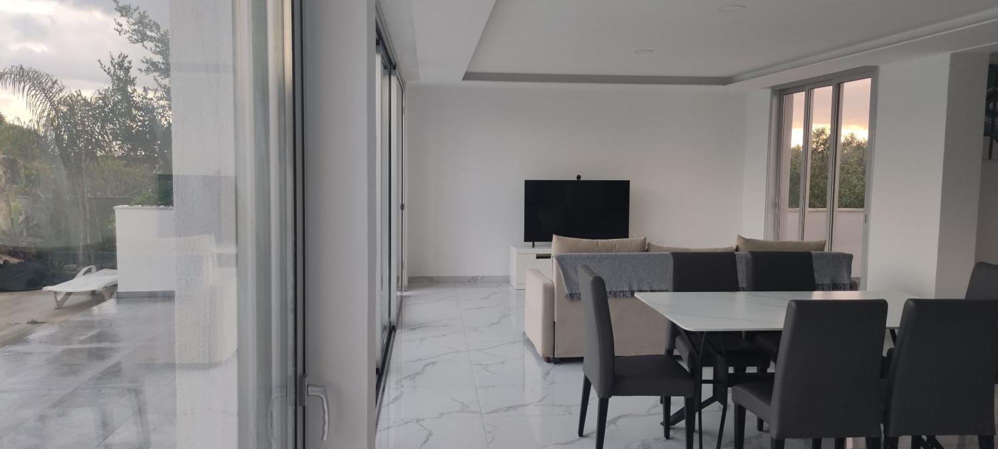 Kiti Village Villa, Cyprus, Salt-Water Pool, 6 Bedrooms, Larnaca Екстер'єр фото